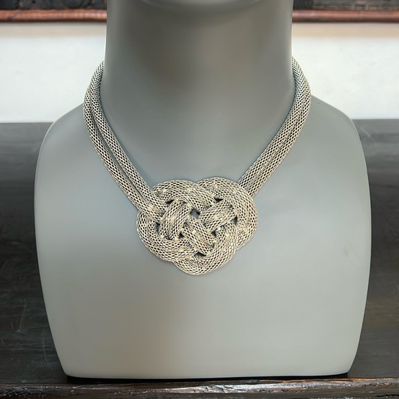 Statement necklace silver toned two strands adjustable - Picture 6 of 6